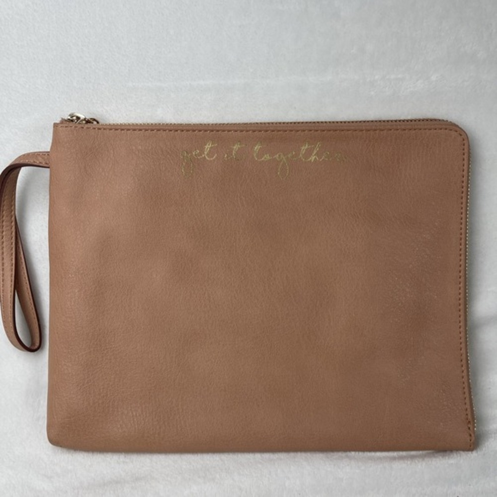 Lauren Conrad Pink Zip Wristlet Clutch NWOT‎ 10.5" x 8" Card Slots & Pockets